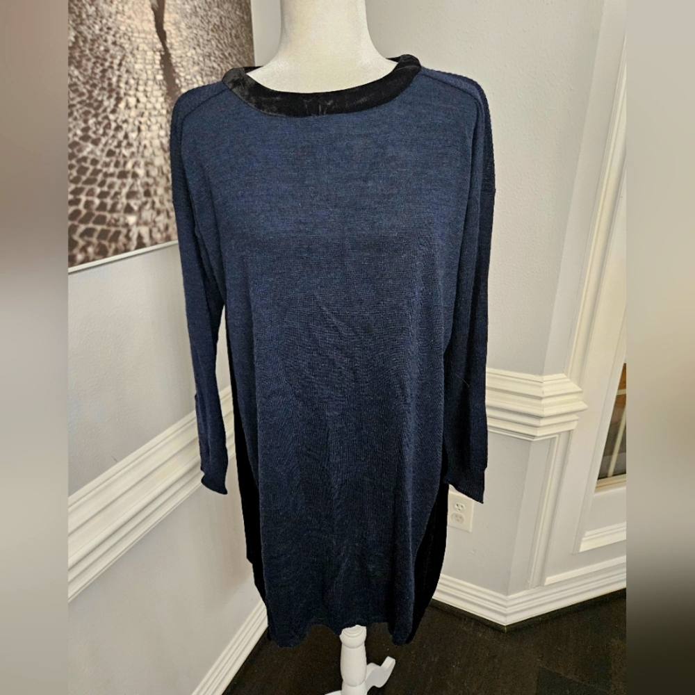 Wrap London long sleeve dress navy and black size 10